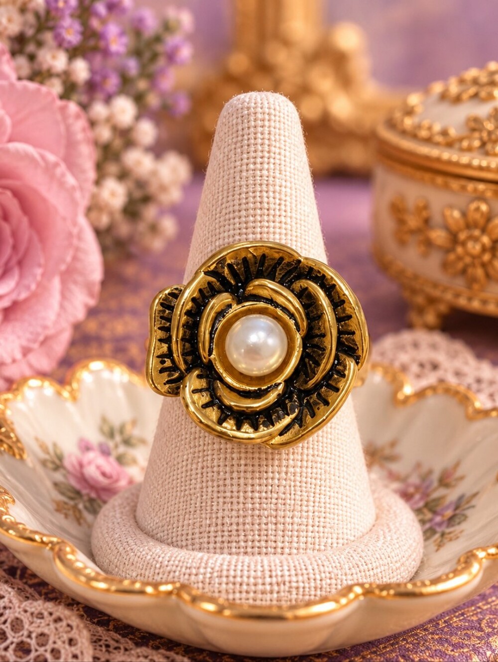 Title: Plunder Jewelry Gold Rose Pearl Statement Ring Size 7